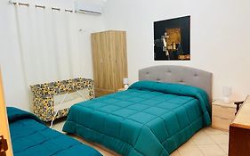 Holiday Home Castle Salemi - Casa Vacanze